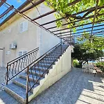 In 43593 Apartment Novi Vinodolski